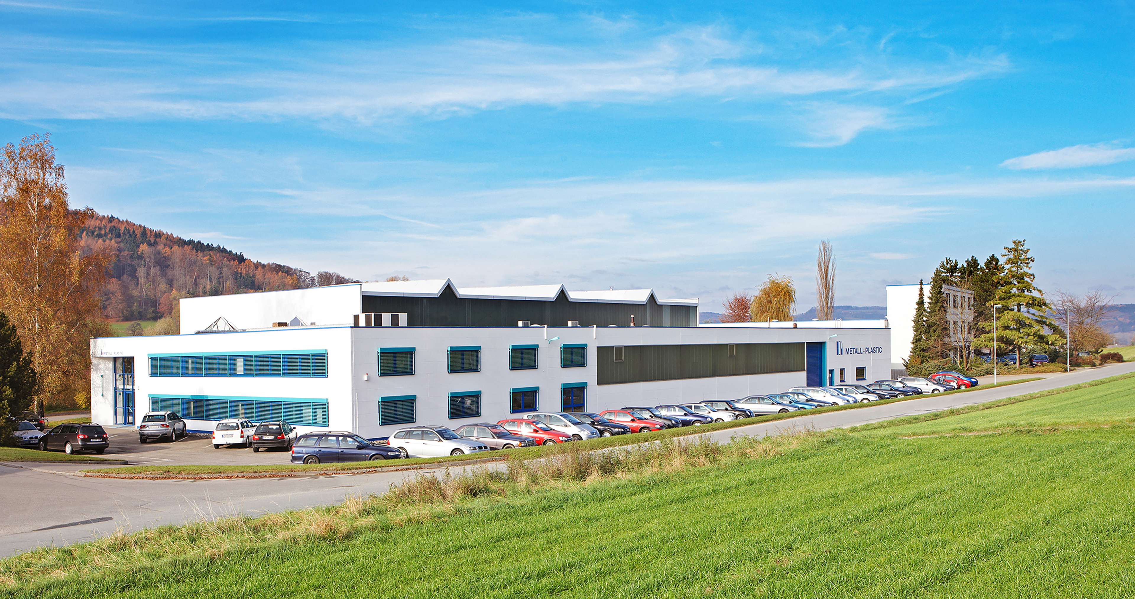 Firmengebäude METALL+PLASTIC GmbH